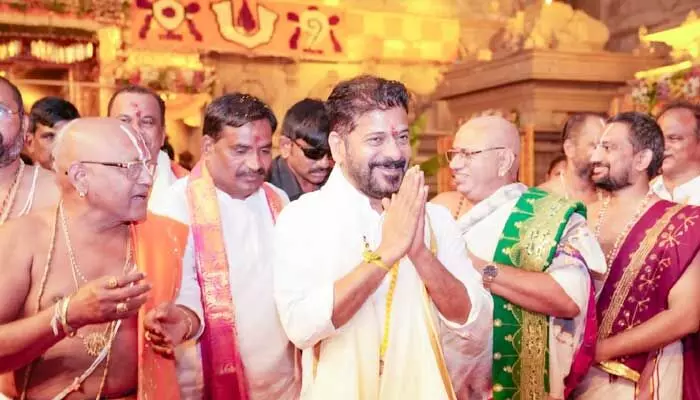 CM Revanth: టీటీడీ తరహాలో యాదగిరిగుట్ట టెంపుల్ సిటీ CM Revanth: టీటీడీ తరహాలో యాదగిరిగుట్ట టెంపుల్ సిటీ