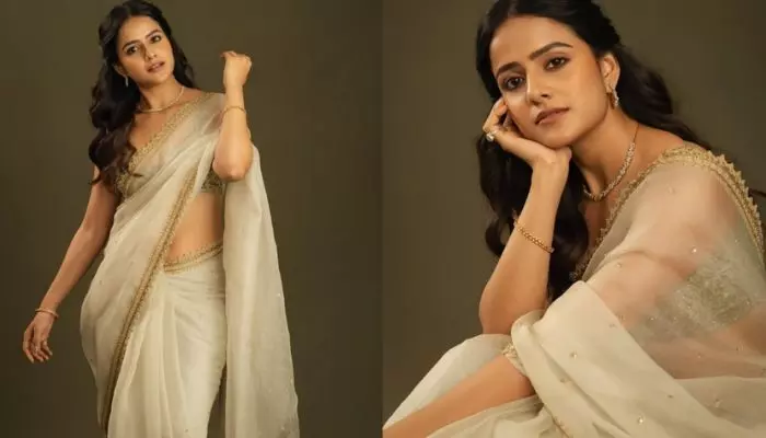 చీరకట్టులో క్యూట్ ఎక్స్ప్రెషన్స్తో ఫిదా చేస్తున్న వైష్ణవి చైతన్య చీరకట్టులో క్యూట్ ఎక్స్ప్రెషన్స్తో ఫిదా చేస్తున్న వైష్ణవి చైతన్య