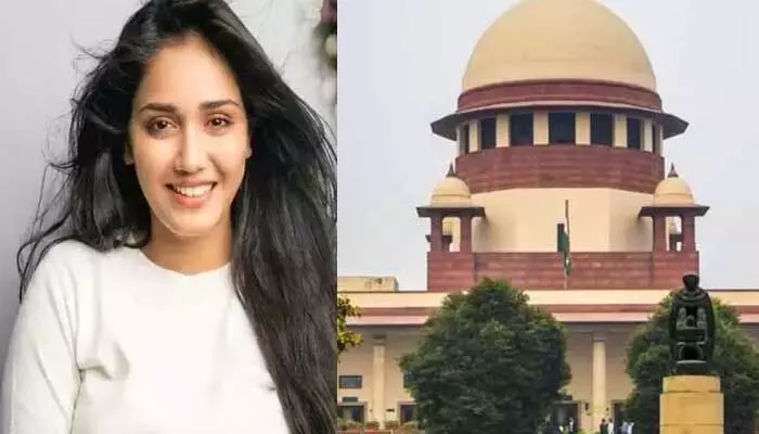 నటి ట్విష మృతి కేసు.. సుమోటోగా స్వీకరించిన సుప్రీంకోర్ట్ నటి ట్విష మృతి కేసు.. సుమోటోగా స్వీకరించిన సుప్రీంకోర్ట్