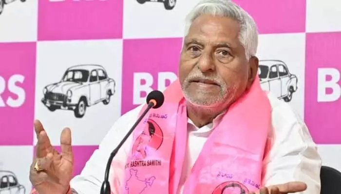 రైతు బీమా పథకాన్ని ఎగ్గొట్టడానికి కాంగ్రెస్ ప్రభుత్వం కుట్ర చేస్తుంది: మాజీ మంత్రి జీవన్ రెడ్డి రైతు బీమా పథకాన్ని ఎగ్గొట్టడానికి కాంగ్రెస్ ప్రభుత్వం కుట్ర చేస్తుంది: మాజీ మంత్రి జీవన్ రెడ్డి