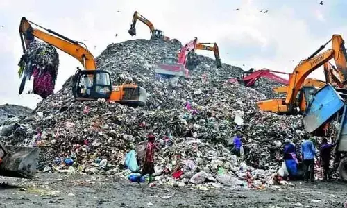 సగమే ప్రాసెసింగ్.. గుట్టలుగా చెత్త..! జవహర్ నగర్ కాలుష్యంతో జనం బెంబేలు