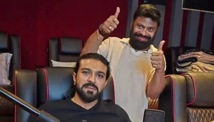‘పెద్ది’ డబ్బింగ్ పూర్తి చేసిన రామ్ చరణ్.. మూవీ పనులు స్పీడ్ అప్ ‘పెద్ది’ డబ్బింగ్ పూర్తి చేసిన రామ్ చరణ్.. మూవీ పనులు స్పీడ్ అప్
