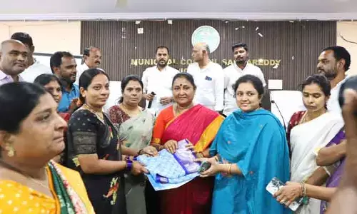 మహిళా సంక్షేమానికి ప్రభుత్వం పెద్దపీట