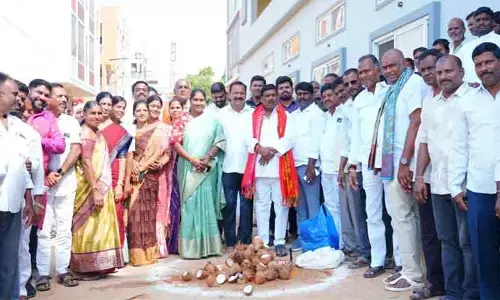 మున్సిపాలిటీ అభివృద్ధికి సహకరిస్తా: ఎమ్మెల్యే మహిపాల్ రెడ్డి