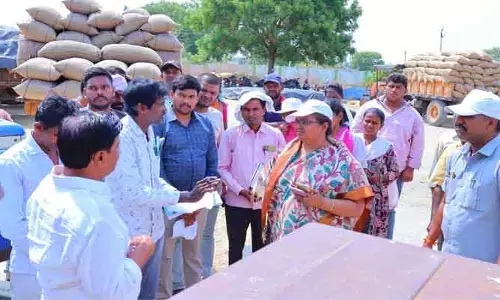 రైతులను ఇబ్బంది పెడితే చర్యలు తప్పవు..!