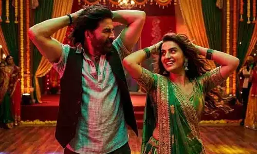 ప్రతిభావంతులైన నటీనటులతో కలిసి పనిచేయడం నా అదృష్టంగా భావిస్తున్నా: అక్షర సింగ్