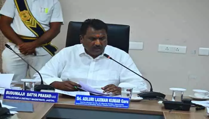 పది రోజుల్లో ధాన్యం కొనుగోళ్ల ప్రక్రియ పూర్తి చేయాలి పది రోజుల్లో ధాన్యం కొనుగోళ్ల ప్రక్రియ పూర్తి చేయాలి