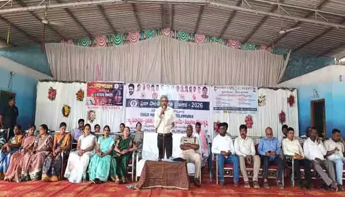 బాల్య వివాహాలు జరుగకుండా చూడాల్సిన బాధ్యత అందరిదీ : డీడబ్ల్యూఓ లక్ష్మీరాజ్యం బాల్య వివాహాలు జరుగకుండా చూడాల్సిన బాధ్యత అందరిదీ : డీడబ్ల్యూఓ లక్ష్మీరాజ్యం