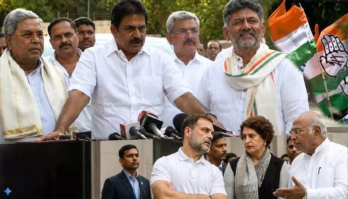 కర్ణాటక సీఎం మార్పుపై తేల్చేసిన కాంగ్రెస్.. డీకేకు ప్రియాంక మద్దతు! మీటింగ్లో జరిగింది ఇదేనా? కర్ణాటక సీఎం మార్పుపై తేల్చేసిన కాంగ్రెస్.. డీకేకు ప్రియాంక మద్దతు! మీటింగ్లో జరిగింది ఇదేనా?