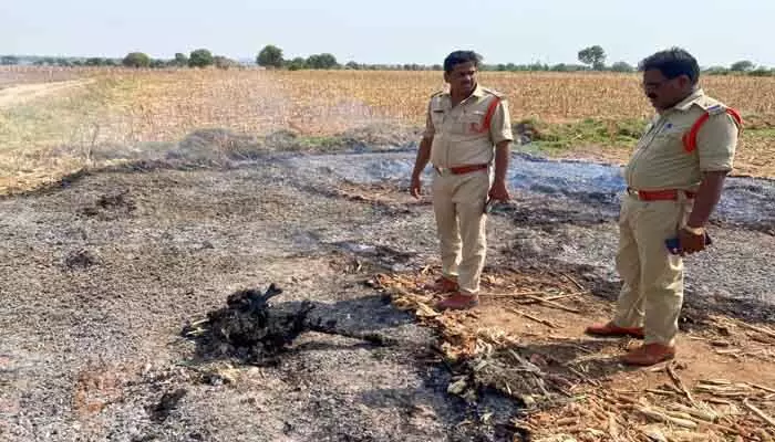 గుర్తు తెలియని మృతదేహం లభ్యం గుర్తు తెలియని మృతదేహం లభ్యం