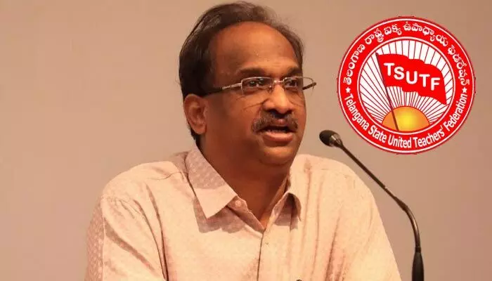 ప్రొఫెసర్ నాగేశ్వర్పై కేసులను ఉపసంహరించుకోవాలి: టీఎస్ యూటీఎఫ్ డిమాండ్ ప్రొఫెసర్ నాగేశ్వర్పై కేసులను ఉపసంహరించుకోవాలి: టీఎస్ యూటీఎఫ్ డిమాండ్