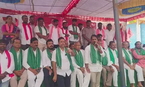సీఎం సొంత మండ‌లంలో రైతుల కోసం బీఆర్ఎస్ మ‌హాధ‌ర్నా
