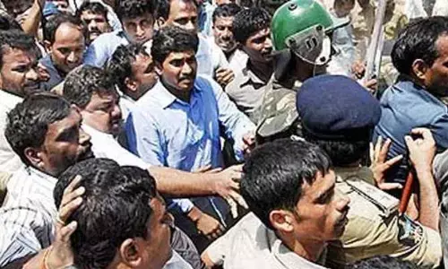 మానుకోట రాళ్లకు 16 ఏళ్లు.. నేటికీ మరువలేని ఘటన