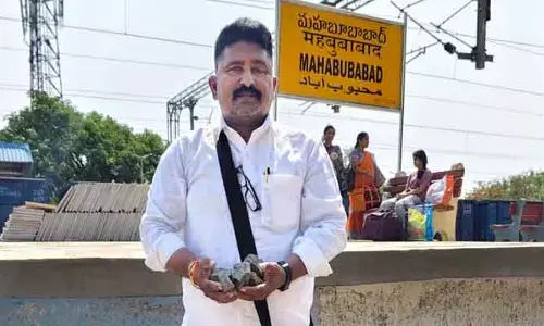 మానుకోట ప్రతిఘటన భావితరాలకు స్ఫూర్తి