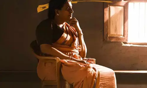 చాలా గ్యాప్ తర్వాత రోజా వెండితెర ఎంట్రీ.. అధికారం అణచివేసినప్పుడు అంటూ ట్రైలర్ అప్డేట్