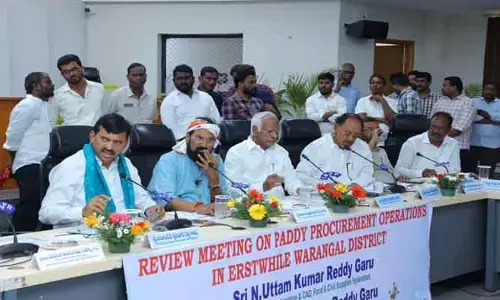 జూన్ 4లోపు  ధాన్యం, మొక్కజొన్న కొనుగోలు పూర్తి చేయాలి