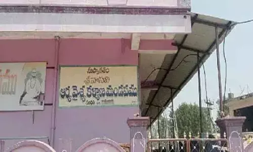 ఎన్నికల బరిలో ఇద్దరు అభ్యర్థులు