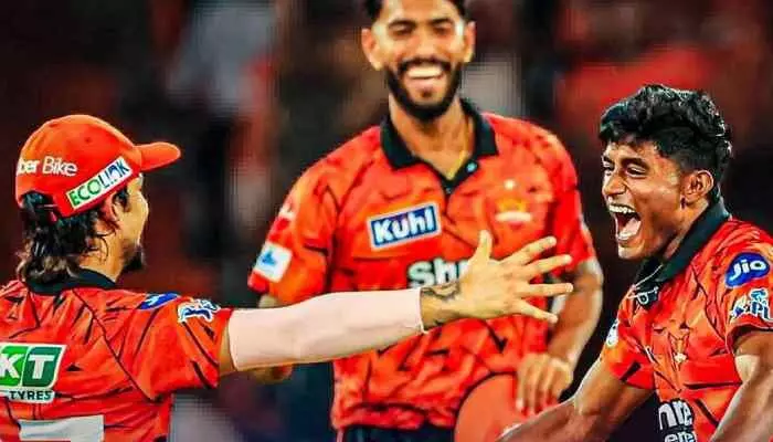 ఓటమి బాధలో SRH... గొప్ప మనసు చాటుకున్న ఇషాన్ కిషన్ ఓటమి బాధలో SRH... గొప్ప మనసు చాటుకున్న ఇషాన్ కిషన్