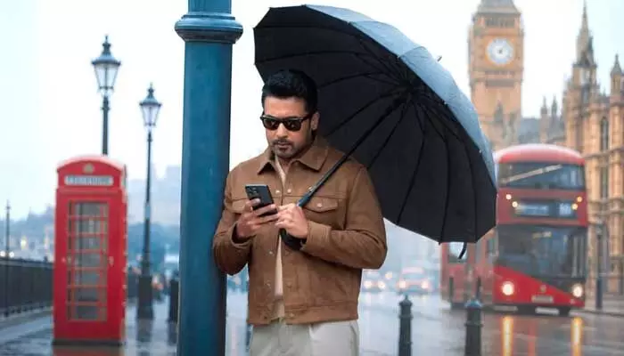 స్వాతంత్ర్య దినోత్సవం స్పెషల్గా రాబోతున్న ‘విశ్వనాథ్ అండ్ సన్స్’.. అదిరిపోయే పోస్టర్ రిలీజ్ చేసిన టీమ్ స్వాతంత్ర్య దినోత్సవం స్పెషల్గా రాబోతున్న ‘విశ్వనాథ్ అండ్ సన్స్’.. అదిరిపోయే పోస్టర్ రిలీజ్ చేసిన టీమ్