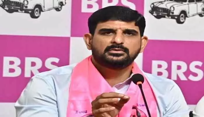 హుజూరాబాద్ లో నీటి కటకట..! హుజూరాబాద్ లో నీటి కటకట..!