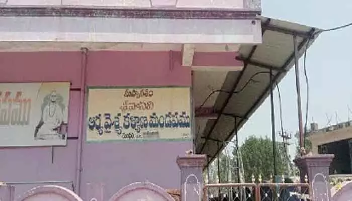 ఎన్నికల బరిలో ఇద్దరు అభ్యర్థులు ఎన్నికల బరిలో ఇద్దరు అభ్యర్థులు
