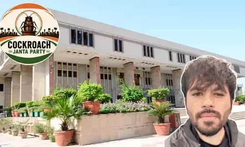 ఢిల్లీ హైకోర్టు‌కు ‘కాక్రోచ్ జనతా పార్టీ’ స్థాపకుడు.. కేంద్రానికి ధర్మాసనం నోటీసులు