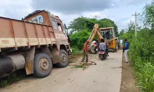 డబుల్ రోడ్డుకు మోక్షం ఎప్పుడో?
