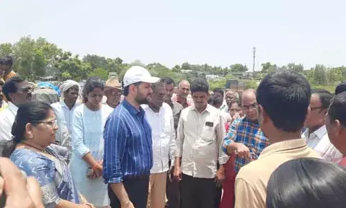 వ‌రి ధాన్యం కొనుగోలు ప్ర‌క్రియ పై ప్ర‌త్యేక దృష్టి సారించాలి