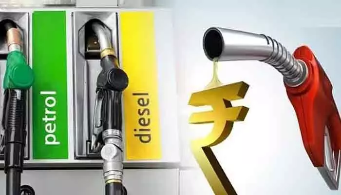Petrol Diesel Prices(May 29): తెలుగు రాష్ట్రాల్లో పెట్రోల్, డీజిల్, సీఎన్జీ ధరలు Petrol Diesel Prices(May 29): తెలుగు రాష్ట్రాల్లో పెట్రోల్, డీజిల్, సీఎన్జీ ధరలు