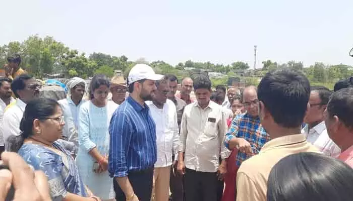 వరి ధాన్యం కొనుగోలు ప్రక్రియ పై ప్రత్యేక దృష్టి సారించాలి వరి ధాన్యం కొనుగోలు ప్రక్రియ పై ప్రత్యేక దృష్టి సారించాలి