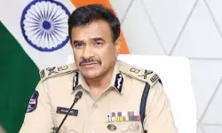 నోరు మంచిదైతే.. కాపురం చక్కబడుతుంది : డీజీపీ సీవీ ఆనంద్ నోరు మంచిదైతే.. కాపురం చక్కబడుతుంది : డీజీపీ సీవీ ఆనంద్