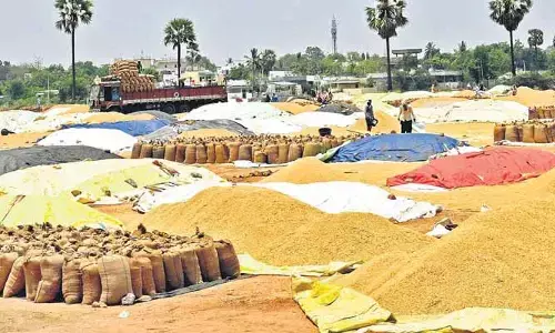 క్వింటాలుకు 19 కిలోల తరుగా..? ఇదేం న్యాయం!
