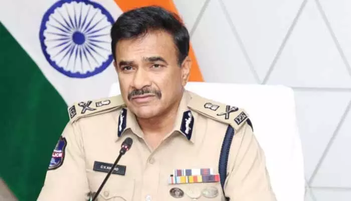 నోరు మంచిదైతే.. కాపురం చక్కబడుతుంది : డీజీపీ సీవీ ఆనంద్ నోరు మంచిదైతే.. కాపురం చక్కబడుతుంది : డీజీపీ సీవీ ఆనంద్