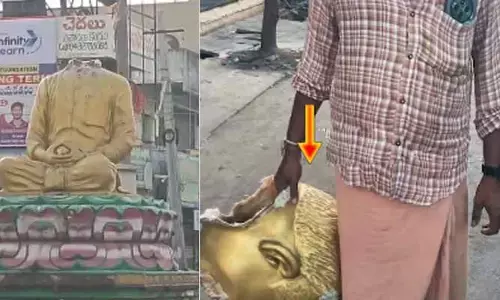 నంద్యాలలో వైఎస్సార్ విగ్రహం ధ్వంసం.. ఉద్రిక్తత