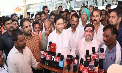 మంథని, కాళేశ్వరం బస్టాండ్ల అభివృద్ధితో ప్రజా రవాణా సేవలు మరింత మెరుగుపడతాయి : మంత్రి పొన్నం ప్ర‌భాక‌ర్