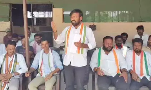 దౌలతాబాద్ ప్రెస్‌మీట్‌లో ప్రతిపక్షాలపై కాంగ్రెస్ నిప్పులు..