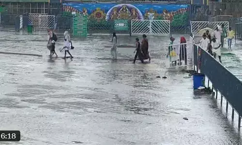 తిరుమలలో కుండపోత వర్షం