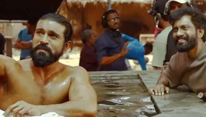 ‘రోర్ ఆఫ్ పెద్ది’..అదిరిపోయే వీడియో సాంగ్ రిలీజ్ ‘రోర్ ఆఫ్ పెద్ది’..అదిరిపోయే వీడియో సాంగ్ రిలీజ్