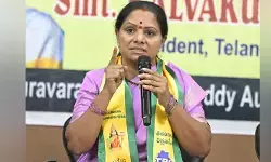 ఉప్పల్ భగాయత్ భూములు స్వాధీనం చేసుకుంటాం: కవిత ఉప్పల్ భగాయత్ భూములు స్వాధీనం చేసుకుంటాం: కవిత