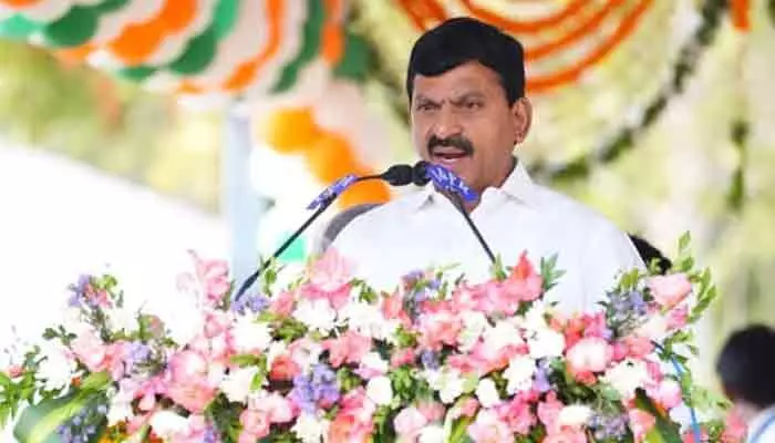 రాష్ట్ర ప్రగతిలో ప్రతి ఒక్కరూ భాగస్వాములు కావాలి.. మంత్రి పొంగులేటి కీలక పిలుపు రాష్ట్ర ప్రగతిలో ప్రతి ఒక్కరూ భాగస్వాములు కావాలి.. మంత్రి పొంగులేటి కీలక పిలుపు
