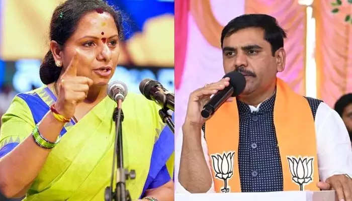 విగ్రహాలు పగలగొడితే సీఎం అవుతారా? కవిత వ్యాఖ్యలపై ఏపీ బీజేపీ నేత కీలక డిమాండ్ విగ్రహాలు పగలగొడితే సీఎం అవుతారా? కవిత వ్యాఖ్యలపై ఏపీ బీజేపీ నేత కీలక డిమాండ్