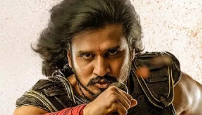 ‘స్వయంభు’ కోసం 45 రోజుల కఠిన శ్రమ.. గాయాలైనా వెనక్కి తగ్గని నిఖిల్ ‘స్వయంభు’ కోసం 45 రోజుల కఠిన శ్రమ.. గాయాలైనా వెనక్కి తగ్గని నిఖిల్