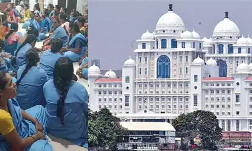 సెక్రటేరియట్‍లో హౌస్ కీపింగ్ స్టాఫ్ ఆందోళన.. 3 నెలలుగా జీతాలు ఇవ్వడం లేదని నిరసన