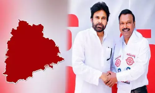 తెలంగాణ జనసేనలోకి చేరికలు షురూ.. పవన్ సమక్షంలో కండువా కప్పుకున్న మాజీ హెల్త్ డైరెక్టర్ గడల