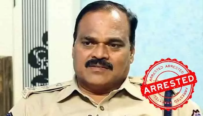 ఆదాయానికి మించి ఆస్తుల వ్యవహారం.. మాజీ అడిషనల్ ఎస్పీ భుజంగ రావు అరెస్ట్ ఆదాయానికి మించి ఆస్తుల వ్యవహారం.. మాజీ అడిషనల్ ఎస్పీ భుజంగ రావు అరెస్ట్