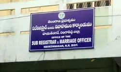 TG: భూముల ధరల పెంపు ఎఫెక్ట్.. సబ్ రిజిస్ట్రార్ ఆఫీసుల వద్ద పోటెత్తిన జనం