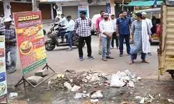 కాగజ్‌నగర్‌లో కలెక్టర్ మెరుపు దాడులు..