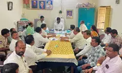 రైతుల ధాన్యం కొనుగోలులో జాప్యం చేయొద్దు: ప్రభుత్వ విప్ వేముల వీరేశం