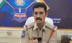 రీల్స్ కోసం బైక్ తో రోడ్డెక్కుతే కఠిన చర్యలే : సీఐ ఇజాజోద్దీన్