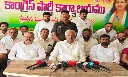 తెలంగాణ అభివృద్ధికి ఆటంకాలు సృష్టించడమే బీజేపీ పని :  ఎమ్మెల్యే క‌డియం శ్రీహ‌రి